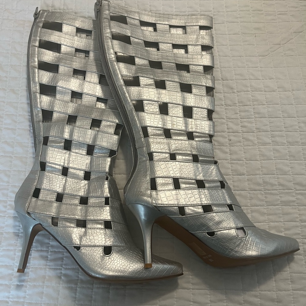 Ashro Silver Heeled Boots with Intricate Design